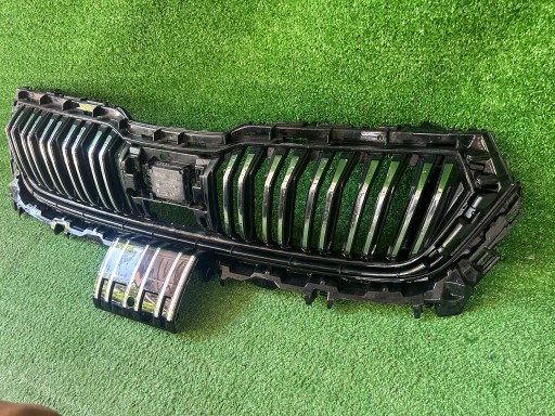 Skoda Kodiaq grille radiator grill + radar 2Q0907561J
