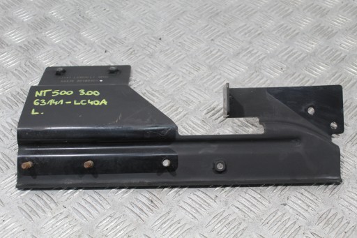 Stütze Halter NADKOLA links NISSAN NT500