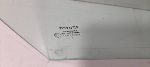 Toyota Corolla E21 2020 window door przednich prawych (ST33)