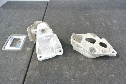 console holder holder of the engine BMW F30 F31 F36 F34 F33 F20 F21 KOMPLET