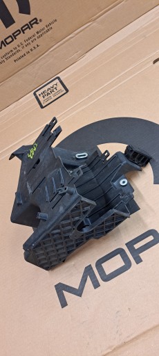 68251775AA, 68251775AA - Jeep grand cherokee durango 14-21 основание блока предохранителей