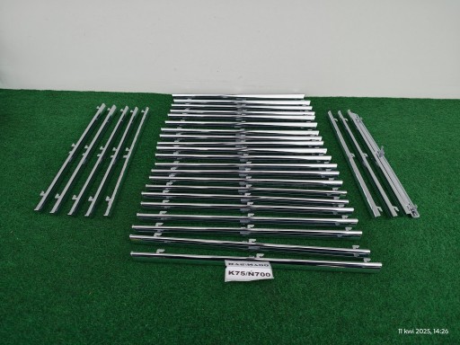 MERCEDES C-KLASA W204 moulding LISTEWKA grille CHROM GLK 99728300 K75/N700