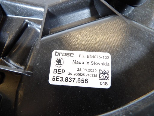 window regulator right front EU 5E3837656 SKODA OCTAVIA 4 IV KOMBI 19