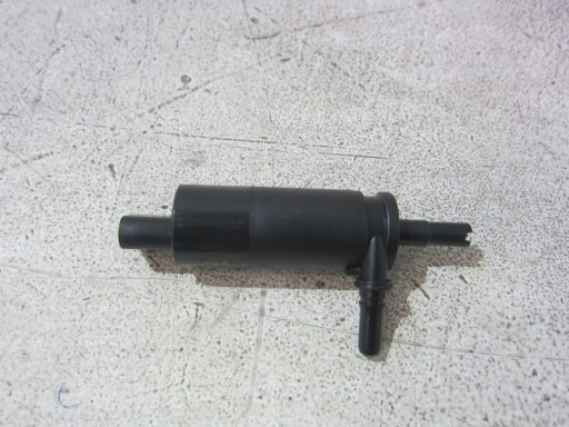 BMW X5 F15 pump washers tank REFLEKTOROW 67637340773 7340773
