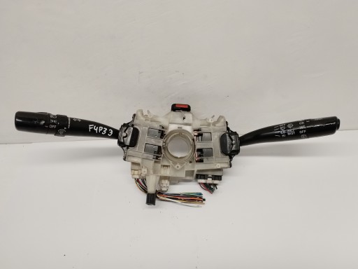 páčky pod volant a ovládání pajak Subaru 83111FC55