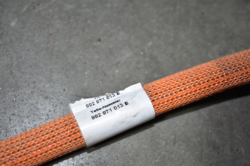 IDEALNE Schläuche LADOWANIA ZASILAJACE PORSCHE 992 1