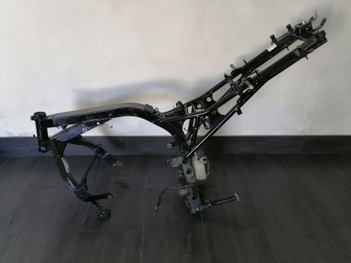 HF07192 - honda cbf 500 07 проста рамка &