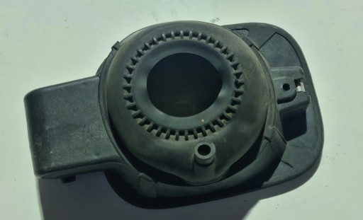 VW GOLF IV BORA 99- poklopac vrata rezervoara goriva 1J0809857