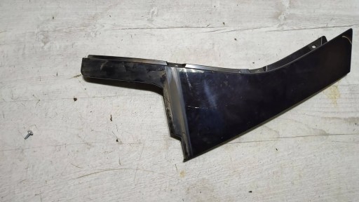 Volvo V40 II 2018r rear part side left moulding door