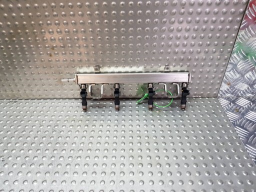 Kraftstoffverteiler Einspritzleiste Einspritzdüse 6M8G-9D280-AA VOLVO C30 S40 V50 V70 II 1.8 2.0 16V