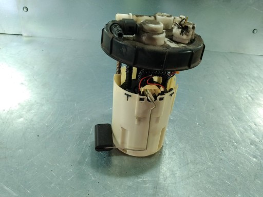 Паливний насос TOYOTA COROLLA E12 7702002070