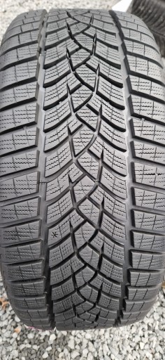 GOODYEAR ULTRA GRIP PERFORMANCE G1 225 40 19