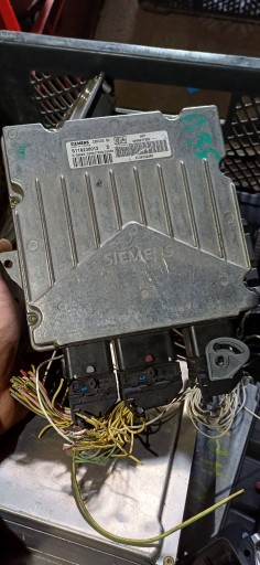 Компьютер контроллера двигателя citroen c5 2.0 hpi s118230012d