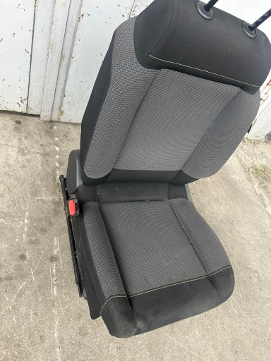 CITROEN C3 III Sitz links KIEROWCA EUROPA