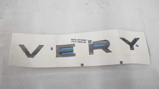 Логотип-эмблема DISCOVERY L550 LR063638 LR063641