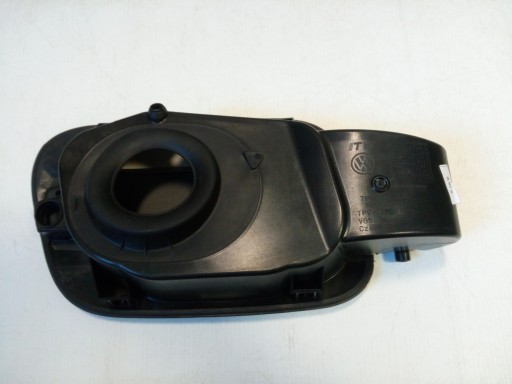 7P6809857 - КРИШКА ПАЛИВНОГО БАКА VW TOUAREG*