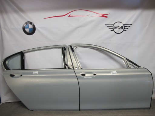 Входная дверь задней bmw g12 x04