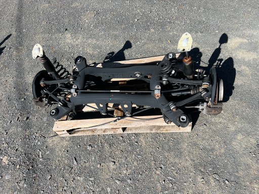 Bmw f30 f31 lci задняя подвеска задняя тележка левый правый комплект поворотных кулаков