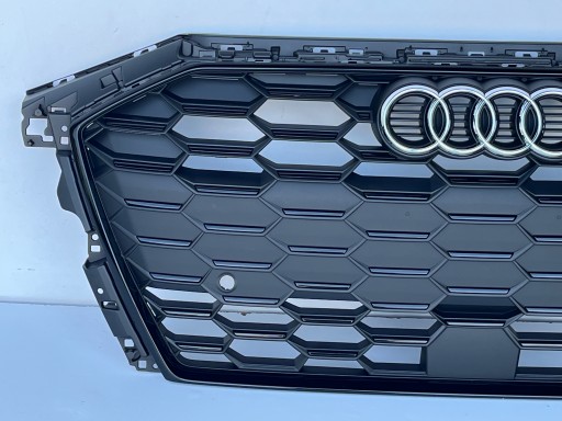 8Y0853651C - AUDI S3 8Y0 решітка НОВА ОРИГ