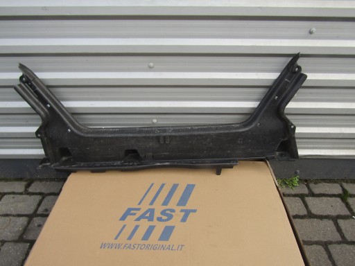 2026905825 - 5 mercedes w202 седан пластикова накладка на замок заднього багажника