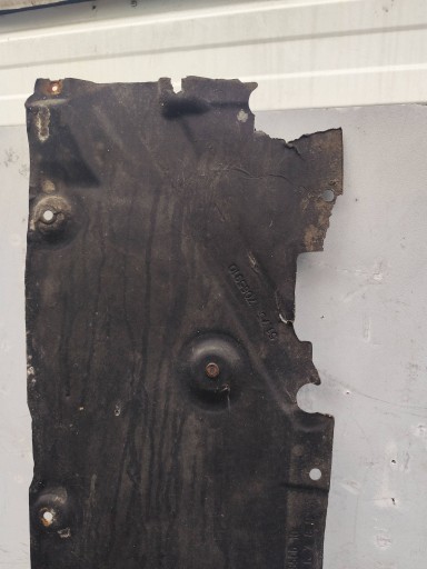 BMW 3 E92 E93 cover chassis right 748606