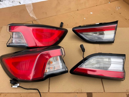 LV4B-13405-BE LV4B-13A603-AN - Ford escape kuga mk3 фонарь задний левый правый