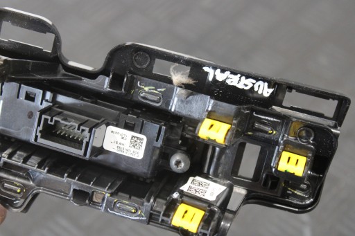 BOUTON COMMANDES CONSOLE RENAULT AUSTRAL 252731892R