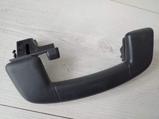 3G0857643B - TIGUAN II 5NA TARRACO РУЧКА СОФИТА ЗАДНЯЯ ЗАДНЯЯ