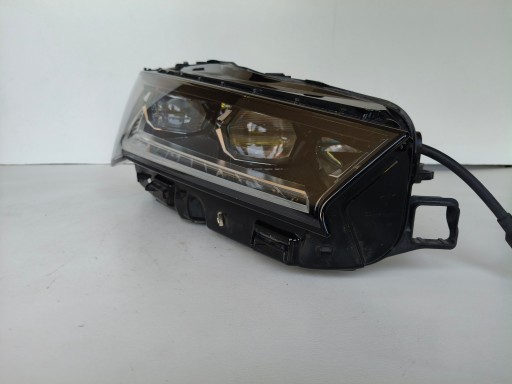 light right REFLEKTOR SKODA SUPERB IV 4 3P0 23- FULL LED