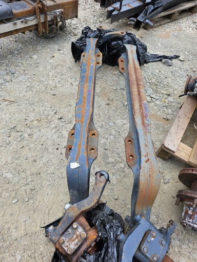 7920983 - Балка подвески переднего моста iveco eurocargo 22.5