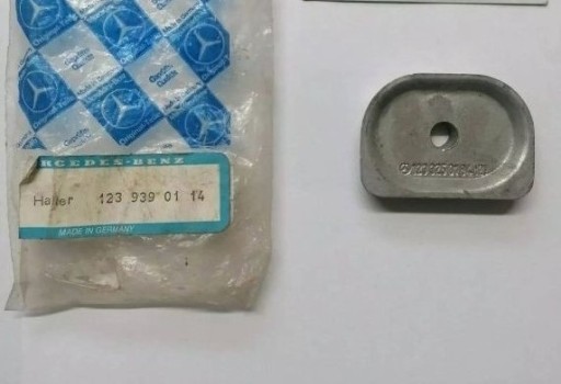Support plaque KANAPY MERCEDES W123 KOMBI 1239390114