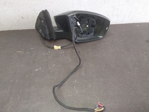 LUSTERKO PRAWE SKODA OCTAVIA III 3 5E0 11PIN