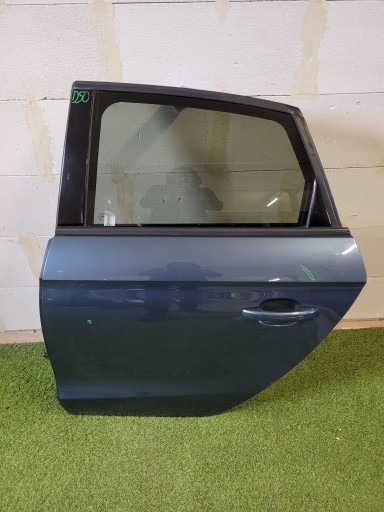 Audi a1 8x 5d двери левые задние задние