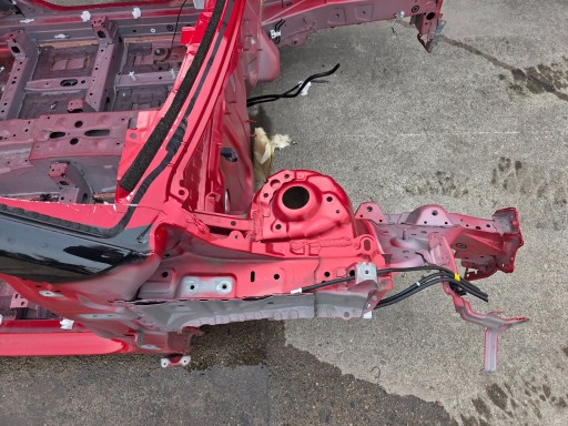 Toyota Yaris IV XP21 2025r čtvrtka přední pravá