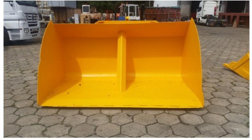 КОВШ ПОГРУЗЧИКА ШТАБЕЛЕУКЛАДЧИКА С ГИДРАВЛИЧЕСКИМ ПРИВОДОМ