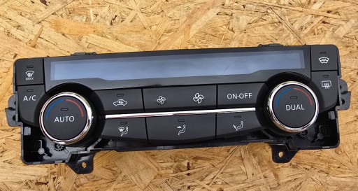 control panel of the air conditioning Nissan Qashqai II 27500-4EQ1A
