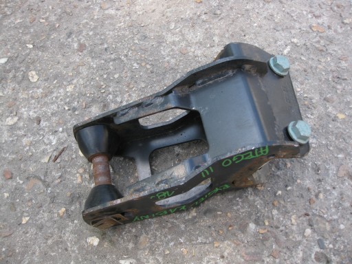 MERCEDES ATEGO 3 818 5.2D 18R holder RYGIEL cabs left A9673100458