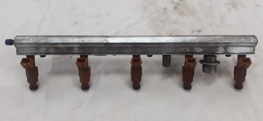 86 - VOLVO S80 і 2.0 T ливарна рейка + форсунки