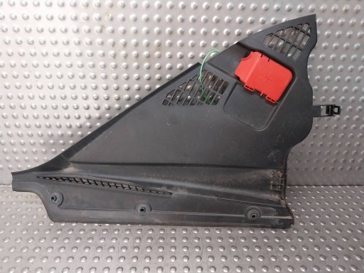 kryt pod oknem pravá 9206483 BMW 1 F20 F21