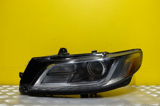 GD9B-13006-AP - LINCOLN CONTINENTAL 17- ФАРА КСЕНОНОВА ЛАМПА США