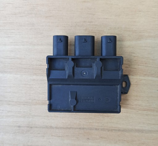 6135 7496165 - BMW F25 f26 блок управління SMART OPENER