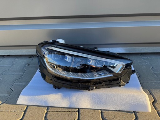 light right Mercedes S Klasa W223 Digital