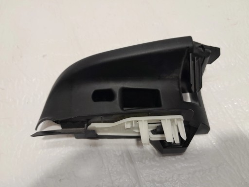 AUDI A4 B9 LIFT kryt PROWADNICA stěny levá 8W5857791