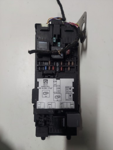 Блок предохранителей land rover oe jpla-14a073-bb