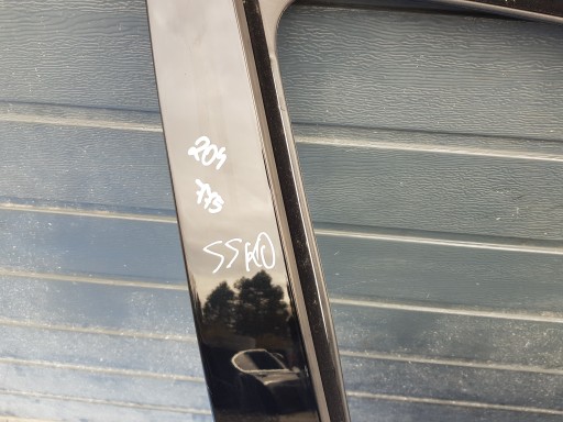 MERCEDES W204 dveře pravý předek SEDAN KOMBI C775 775