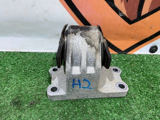 LR098750 - Подушка коробки Range ROVER L405 JPLA-6068-AB