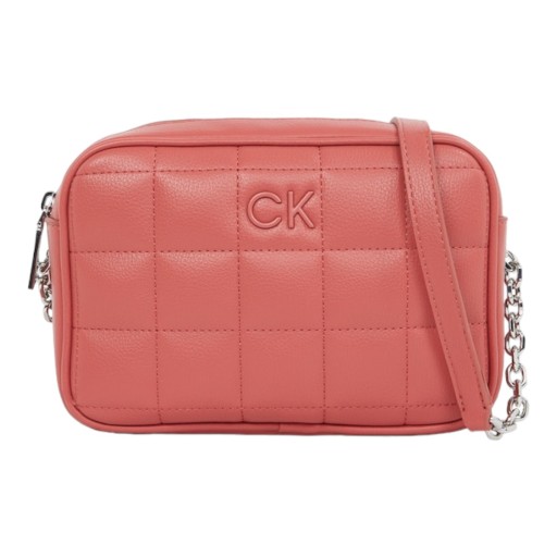 CALVIN KLEIN DÁMSKA KABELKA SQUARE QUILT CAMERA BAG ČERVENÁ