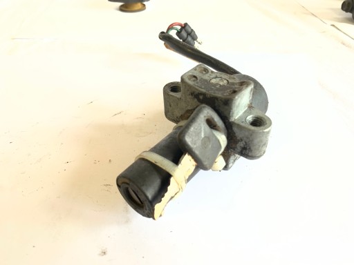 9785623323132226622221121 - Yamaha XT 600 замок запалювання