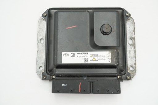 Компьютерный контроллер двигателя subaru 22611au270