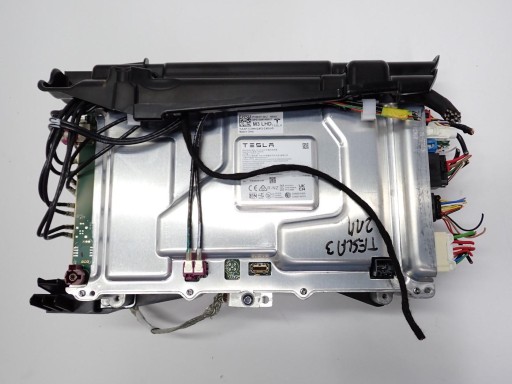 1681271-00 - Модуль контроллера компьютера автопилота 1681271-00-j tesla model 3 23r